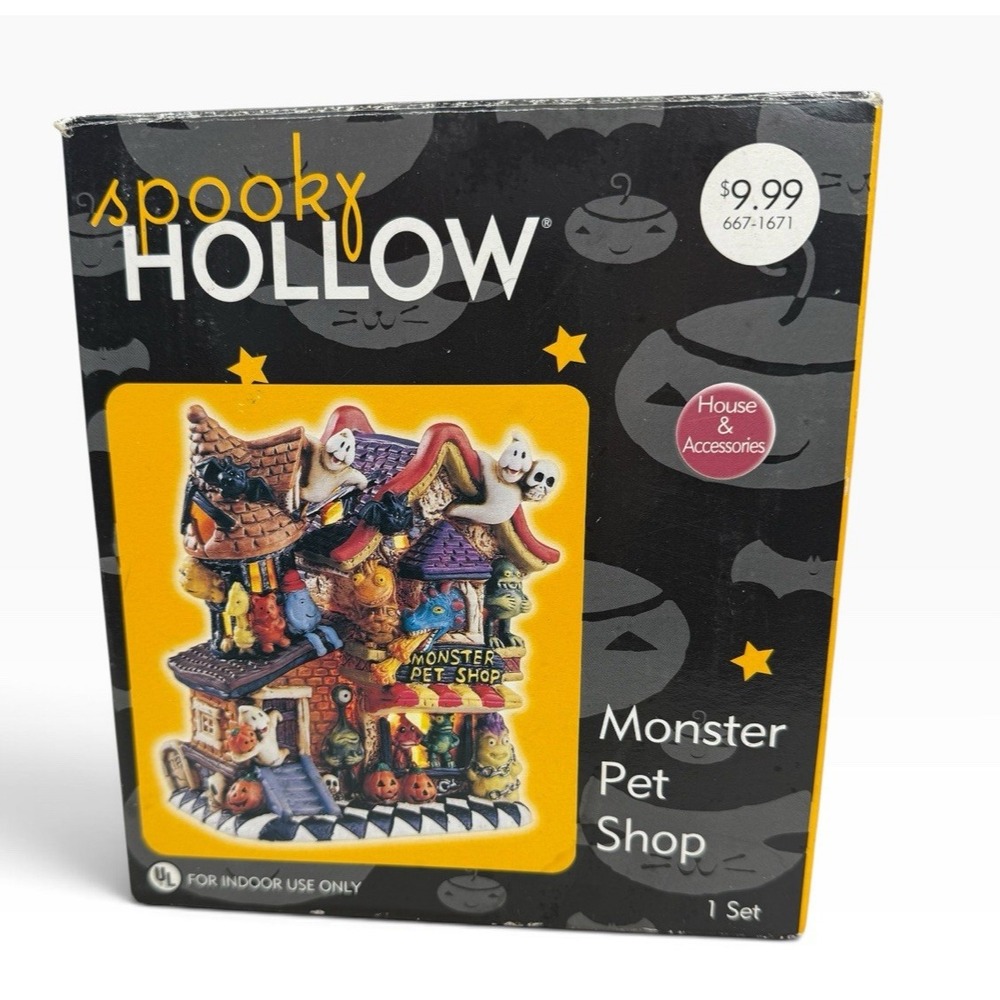Spooky Hollow Monster Pet Shop Halloween  Lighted House 2003  *DAMAGED BOX*